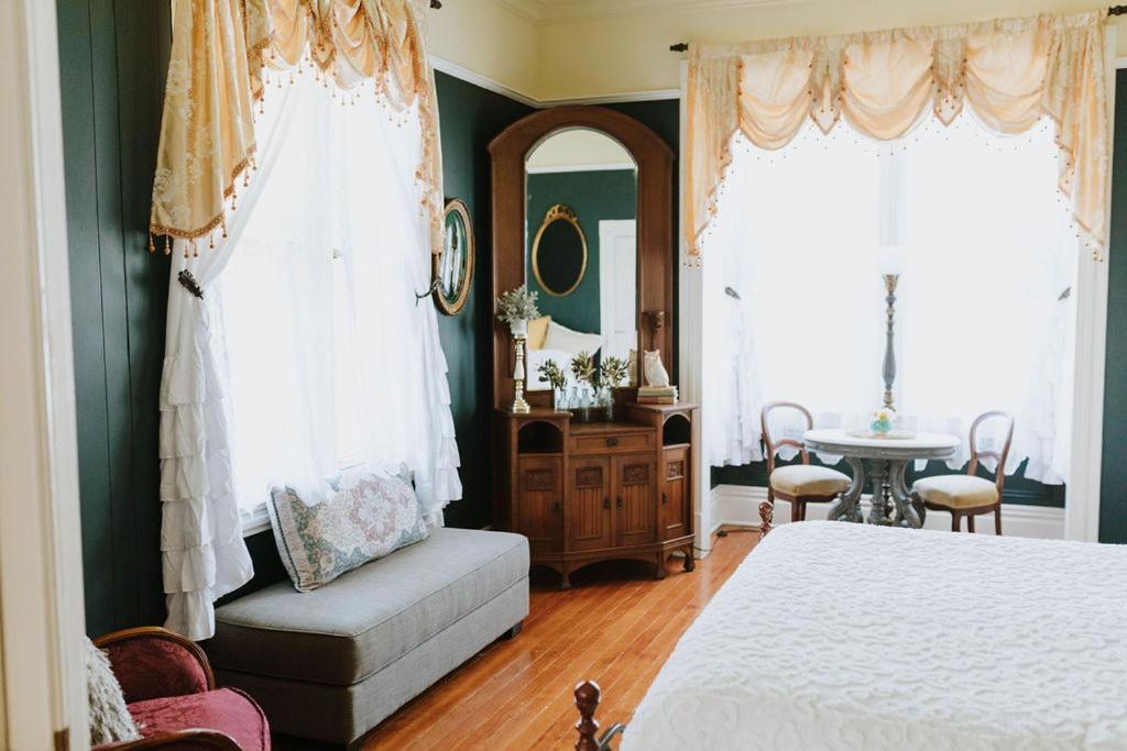 ソノラ Royal Olive Manor Bed & Breakfast エクステリア 写真